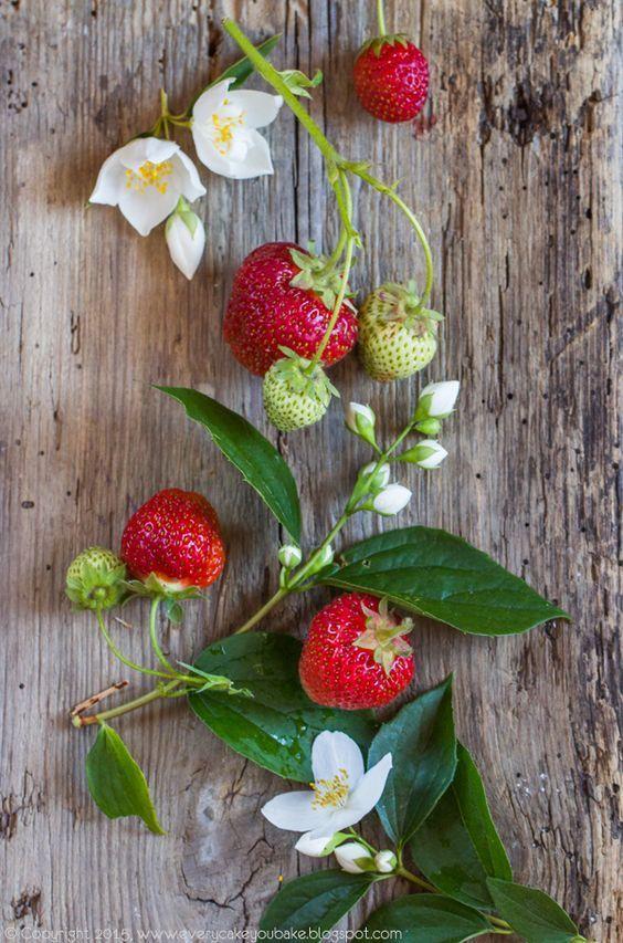 Rustic Berry Ensemble: Handpicked Nature's Sweets